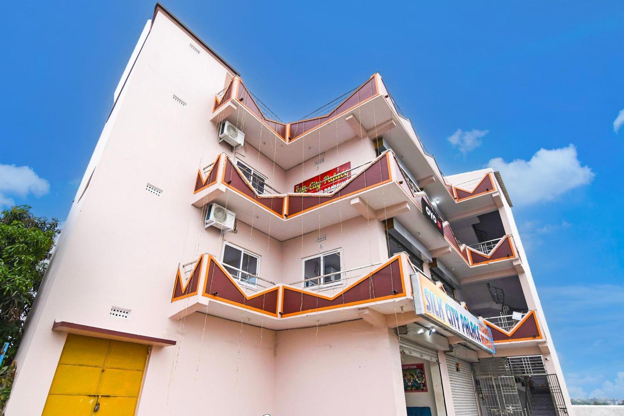 Hotel O Silk City Palace Brahmapur Dış mekan fotoğraf
